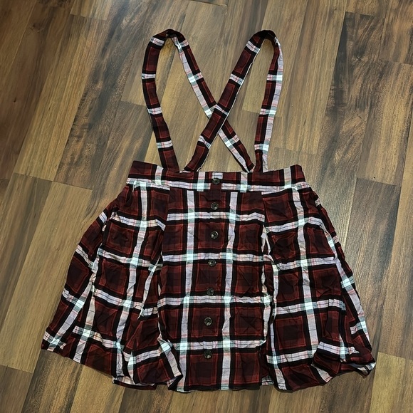 NWT Torrid Mini Skirtall- Suspender Skirt Challis Woven fabric Size 0X or 12 - Picture 3 of 10